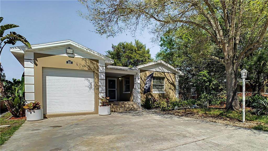 207 Giddens Avenue - Photo 1