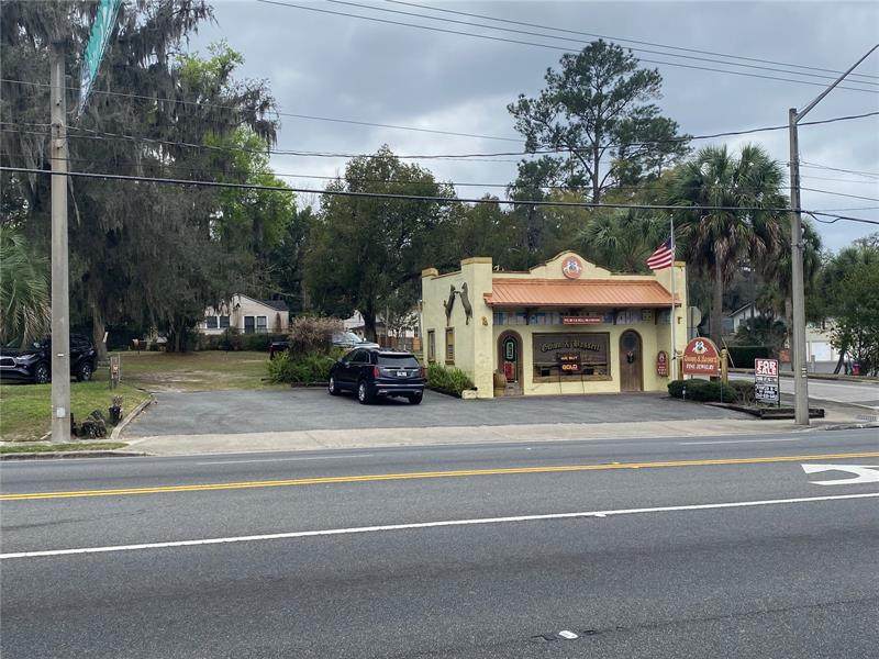 942 Silver Springs Boulevard - Photo 1