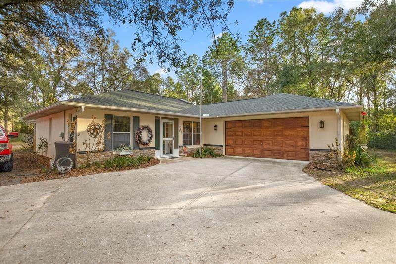 20263 86TH Loop - Photo 1