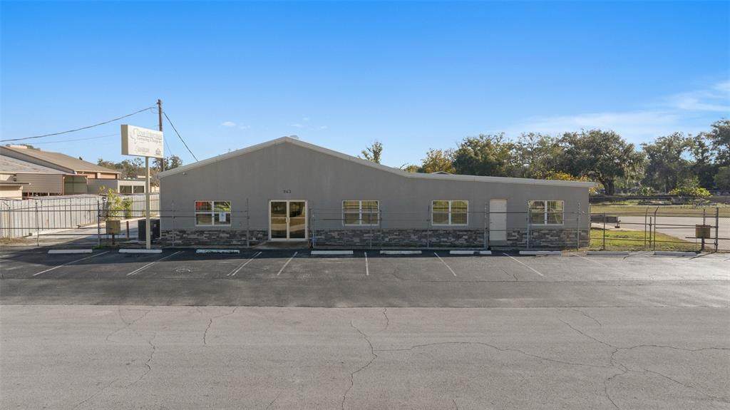 943 17TH Avenue - Photo 1