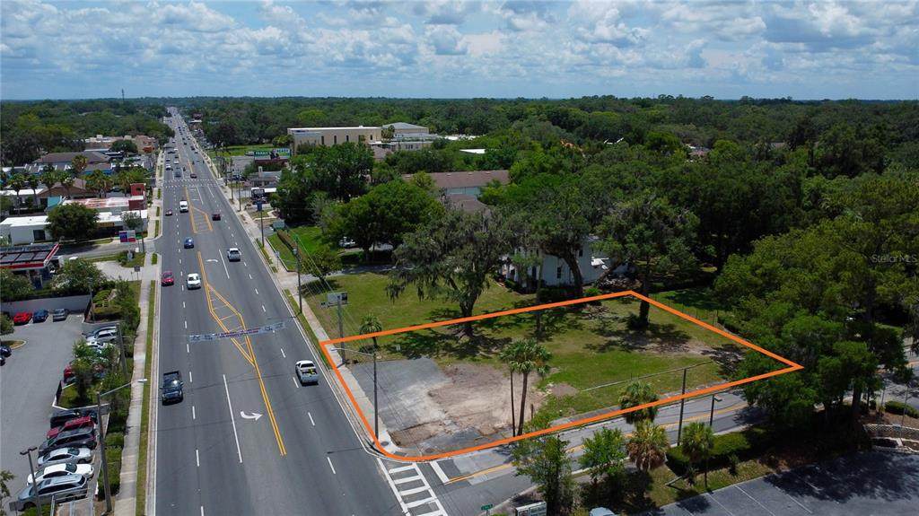 942 Silver Springs Blvd - Photo 1