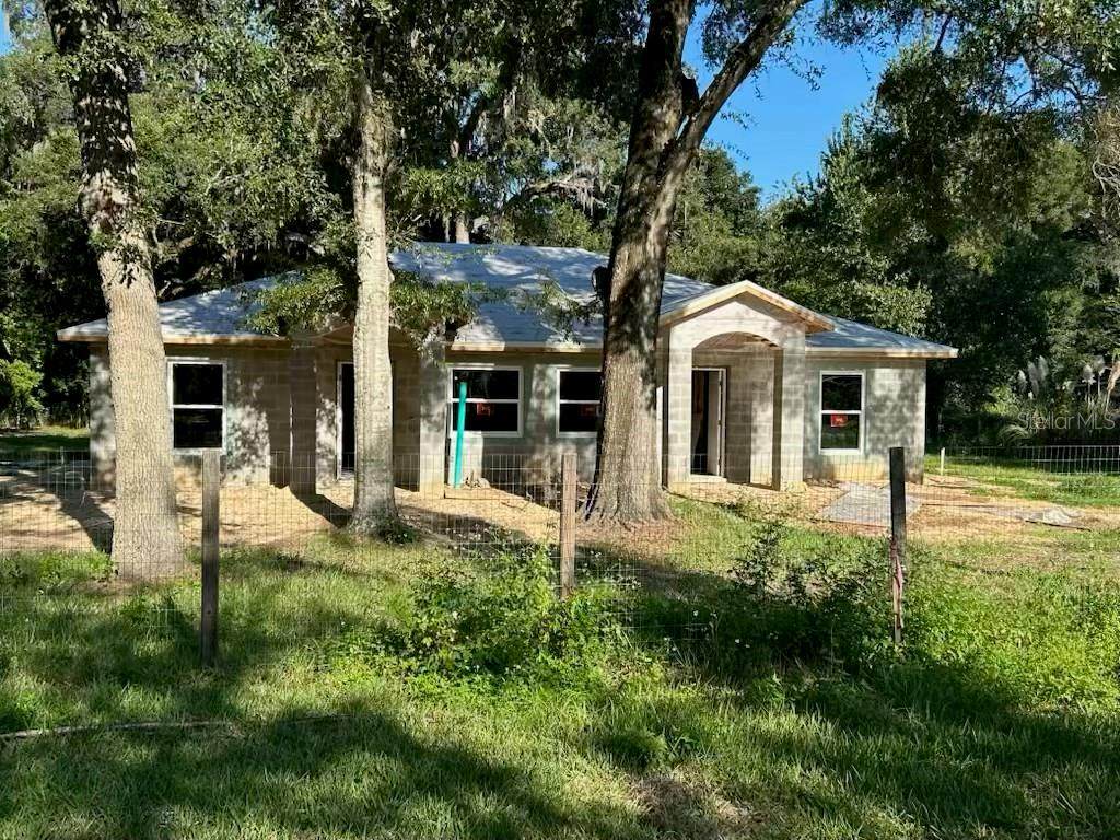 607 4TH Drive - Photo 1