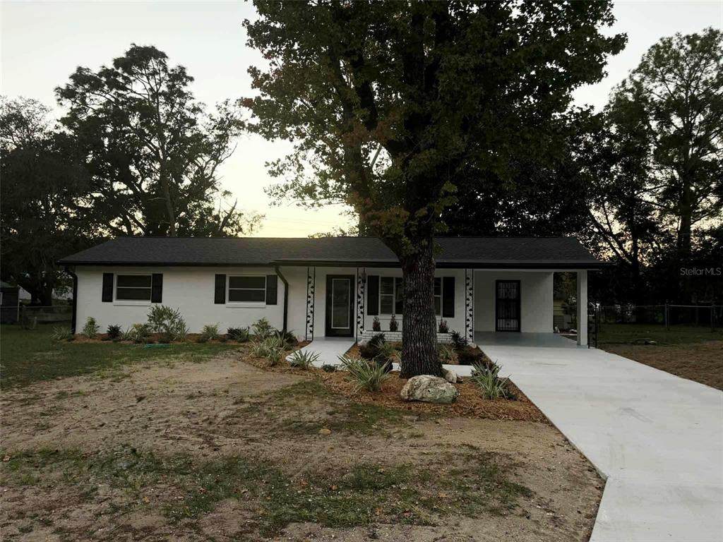 2818 25TH Court - Photo 1