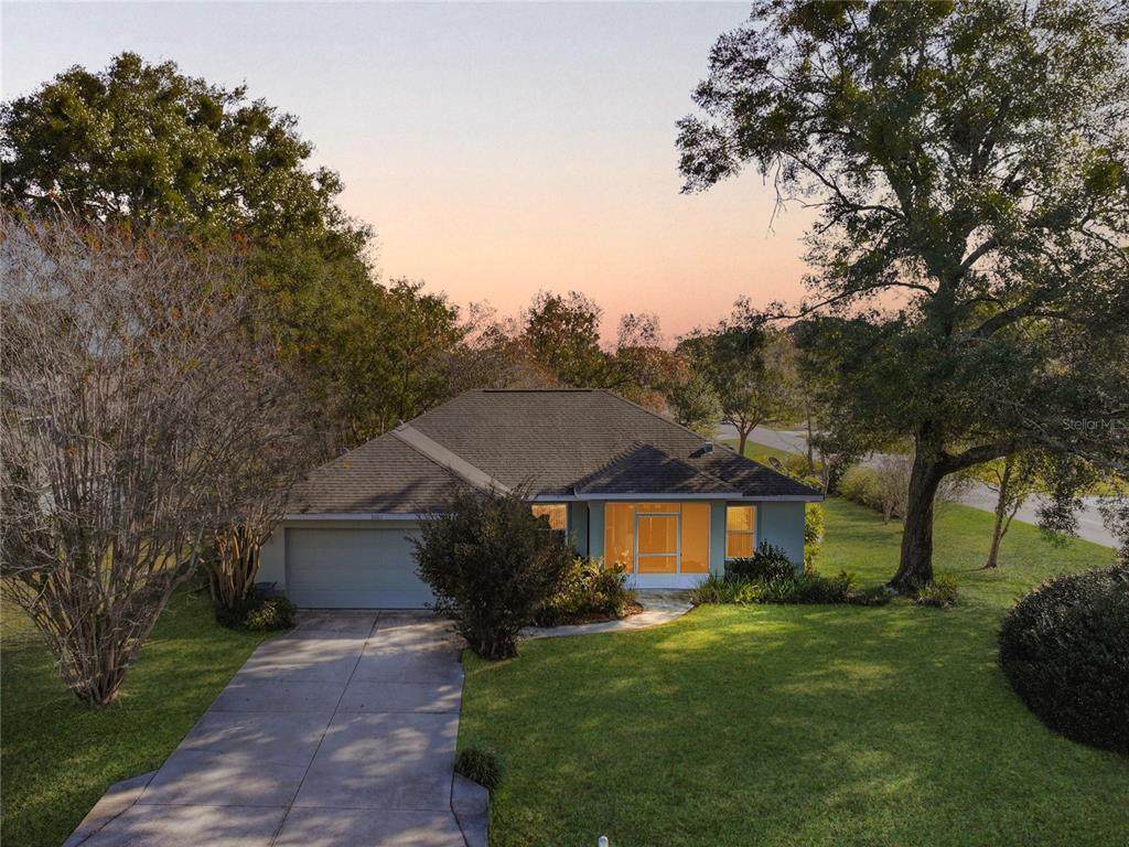 3061 49TH Avenue - Photo 1