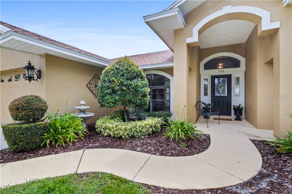 548 Somerset Drive - Photo 1