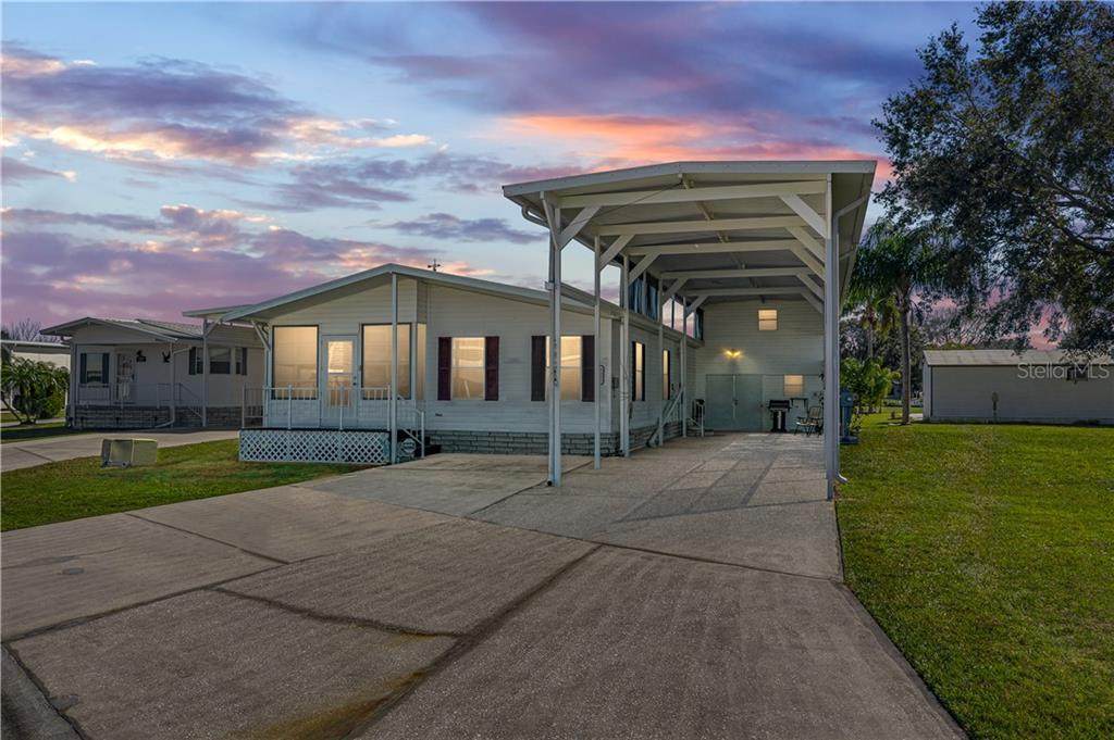 5221 Island View Circle - Photo 1