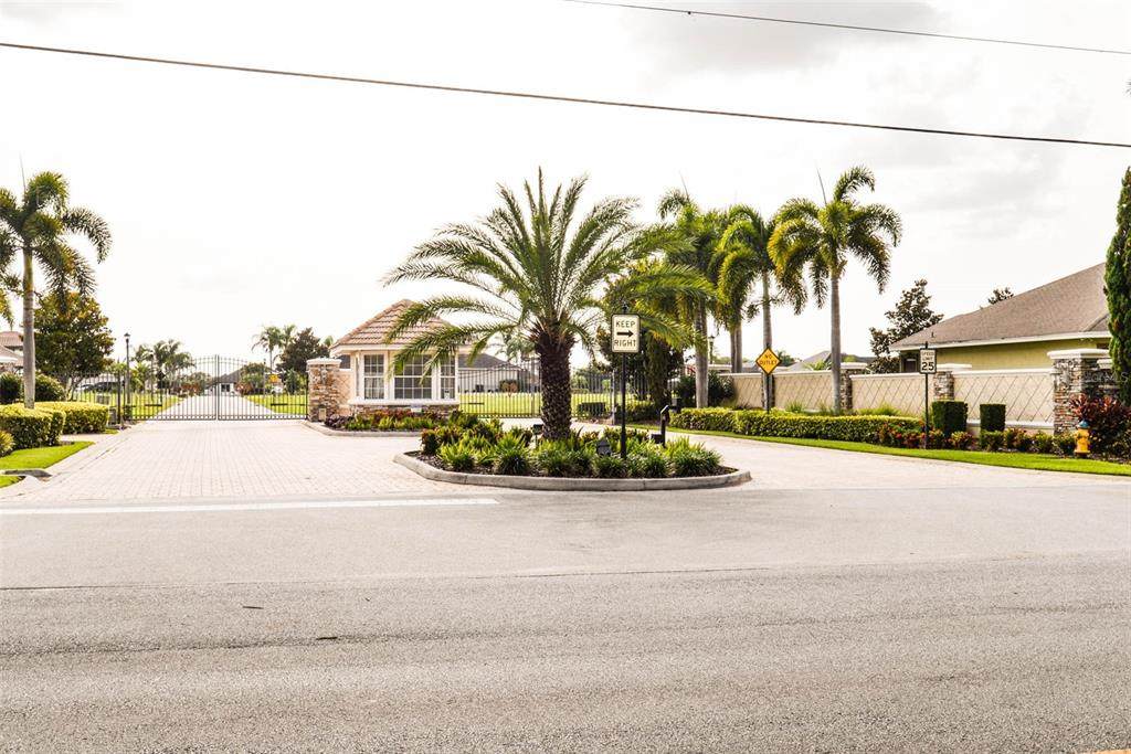 4605 Emerald Palms Drive - Photo 1