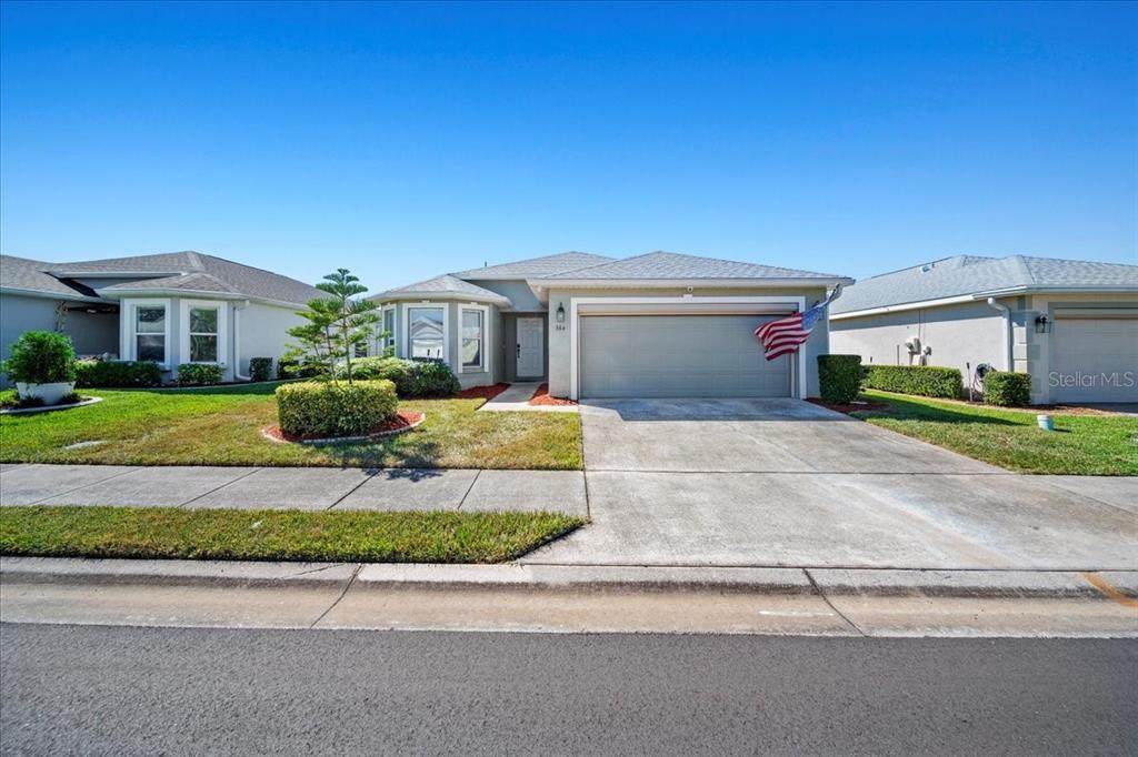 364 Lake Suzanne Drive - Photo 1