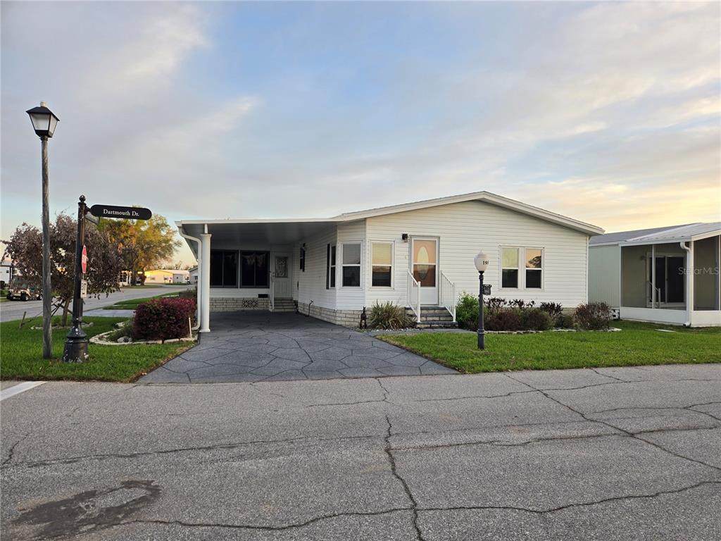 198 Dartmouth Drive - Photo 1