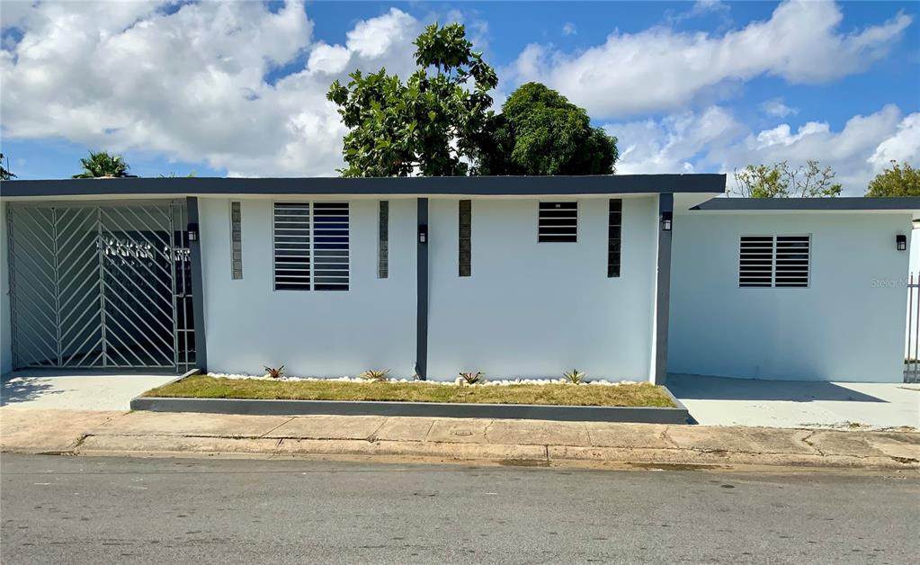 33 18 5 VILLA CAROLINA - Photo 1