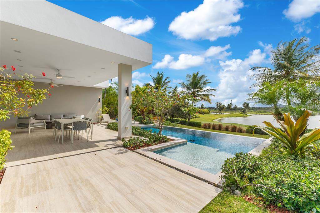 19 Enclave - Photo 1