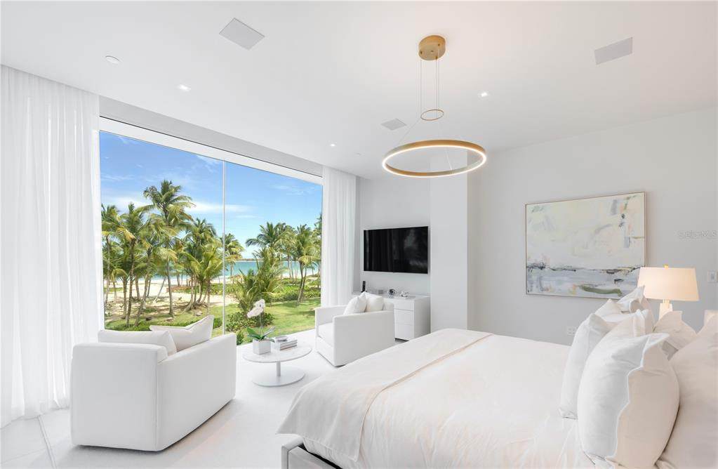 Ocean Drive Four Seasons Private Residences - Photo 1