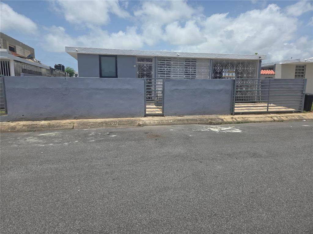 24 calle 35 Villa Carolina - Photo 1