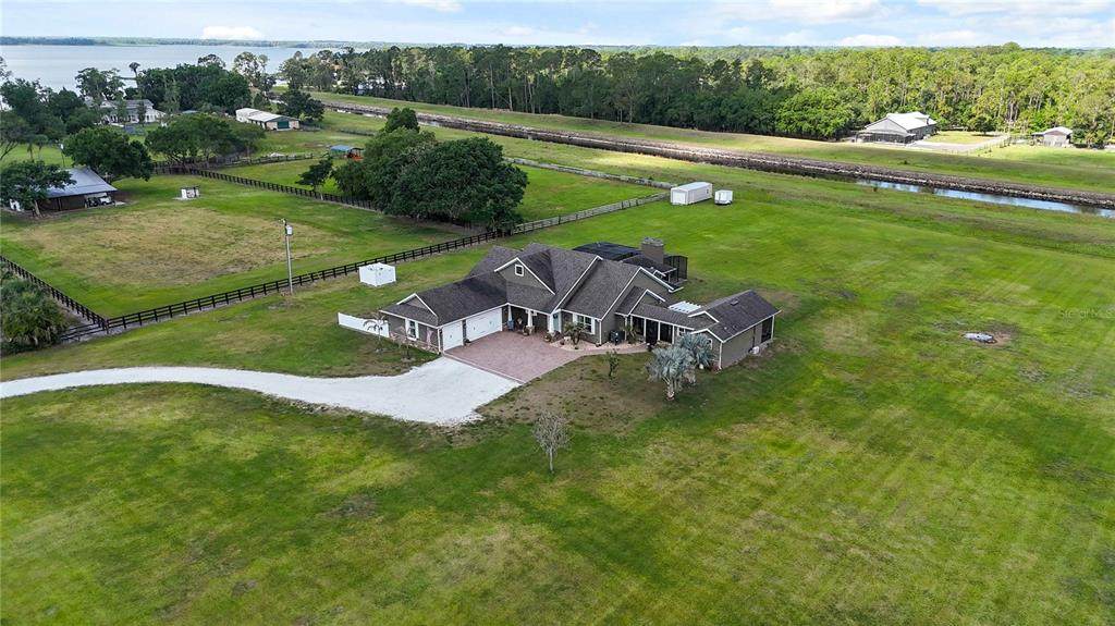4901 Manor House Lane - Photo 1