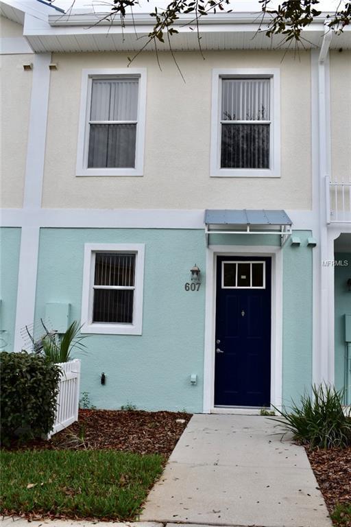 607 Fairmont Place - Photo 1
