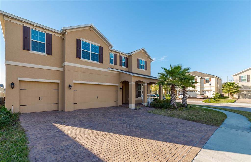 3913 Island Green Way - Photo 1