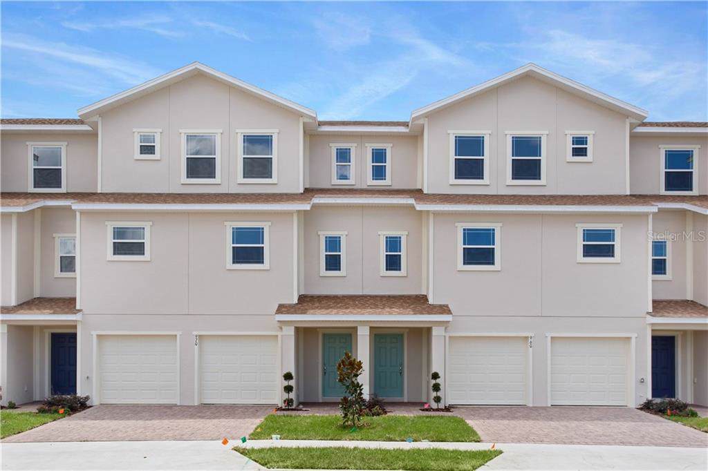 960 Lakefront Village Drive - Photo 1