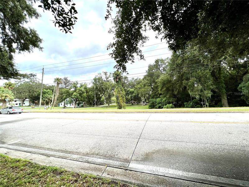 724 New York Ave Avenue - Photo 1