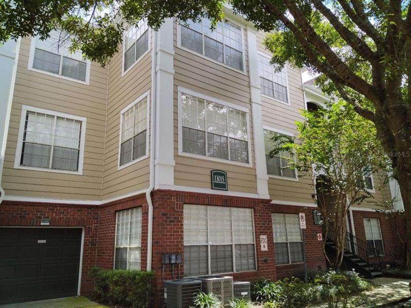 13015 Plantation Park Circle - Photo 1