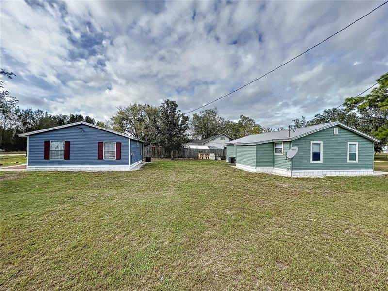 438 Clark Street - Photo 1
