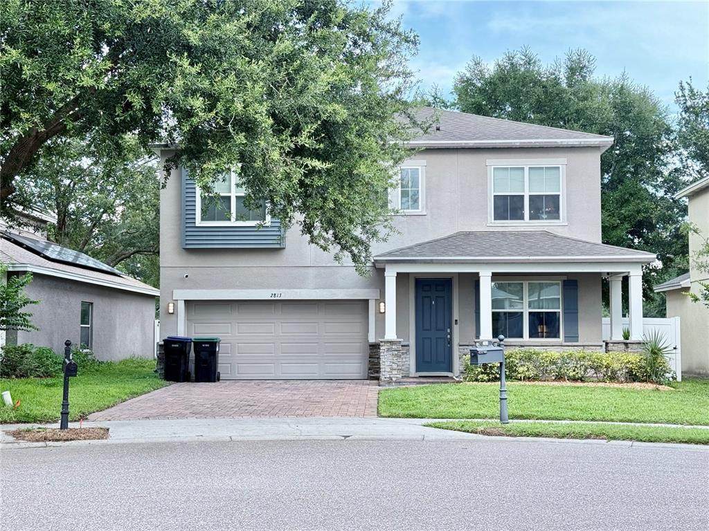 2813 Roseglen Way - Photo 1