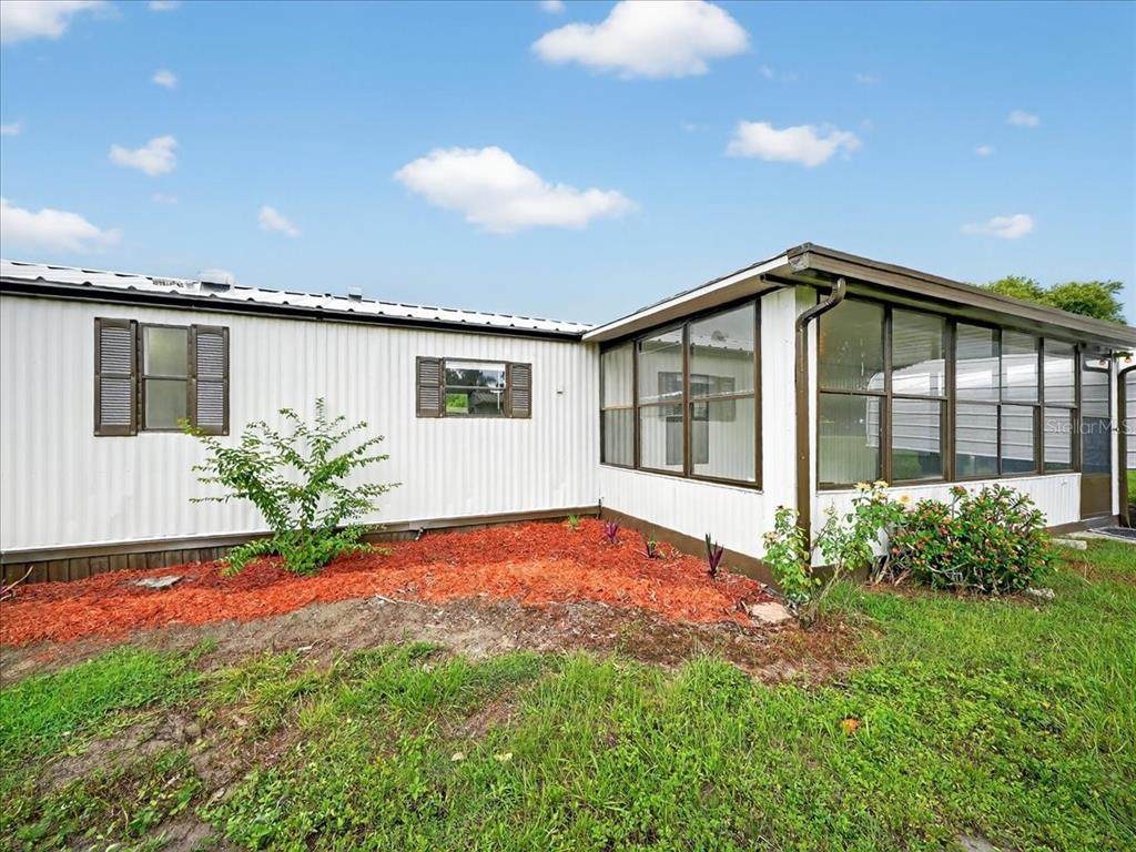 1989 Shore Road - Photo 1