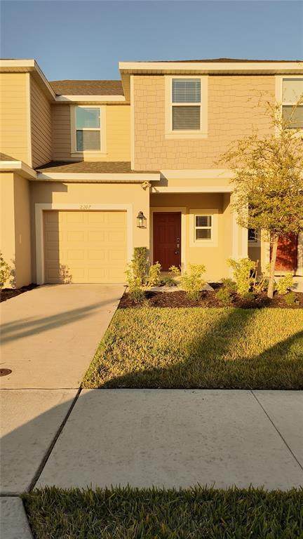 2207 Portrait Street - Photo 1