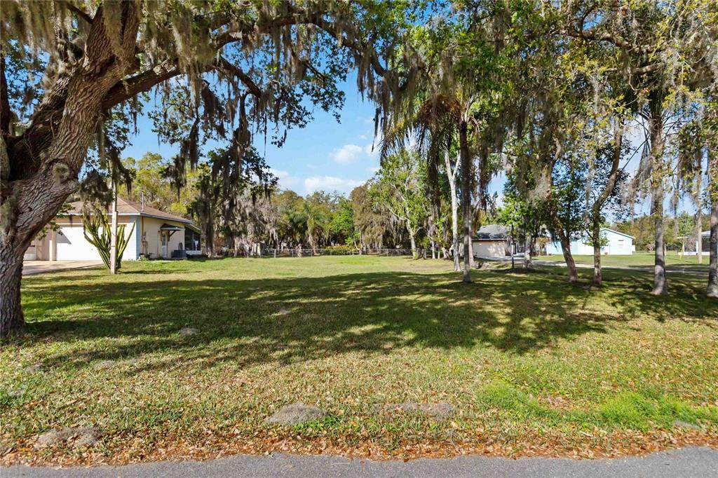 0 Grape Avenue - Photo 1
