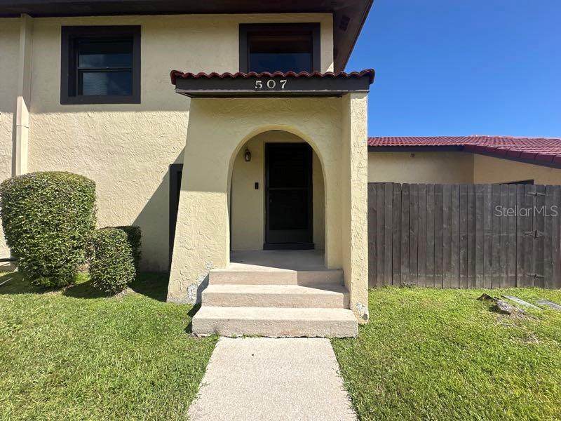 507 Hunter Circle - Photo 1