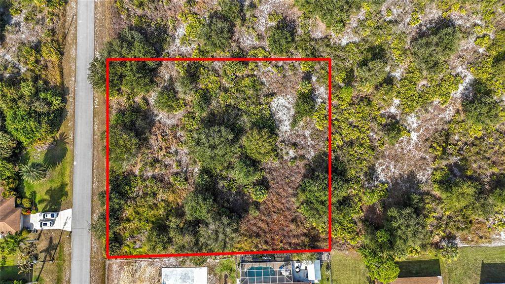 904 Lake Avenue - Photo 1