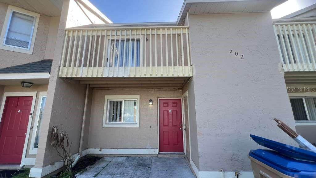 202 Watts Lane - Photo 1