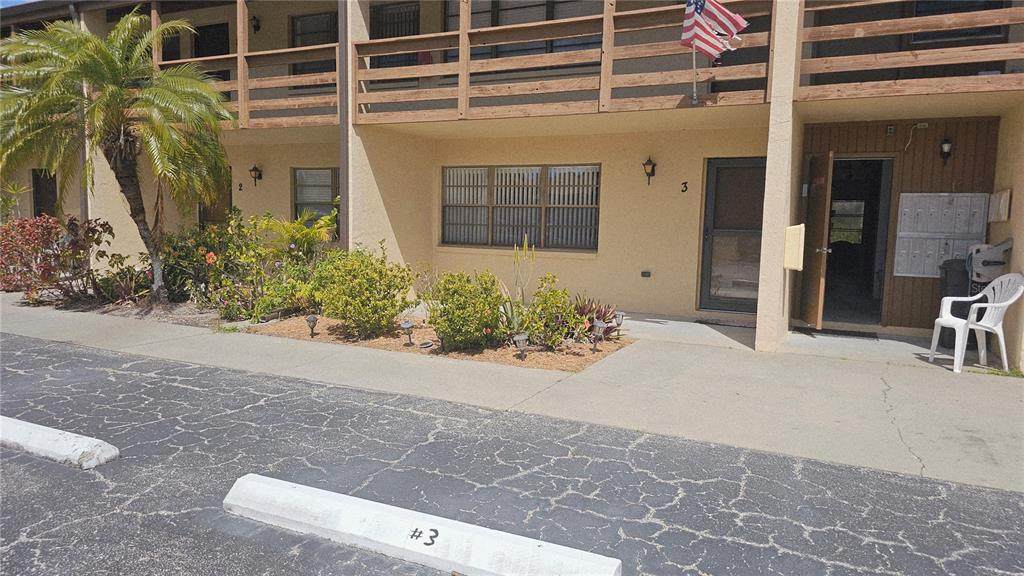8 Quails Run Boulevard - Photo 1