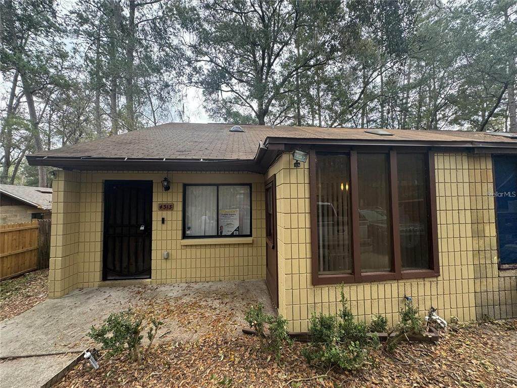 4313 68 Terrace - Photo 1
