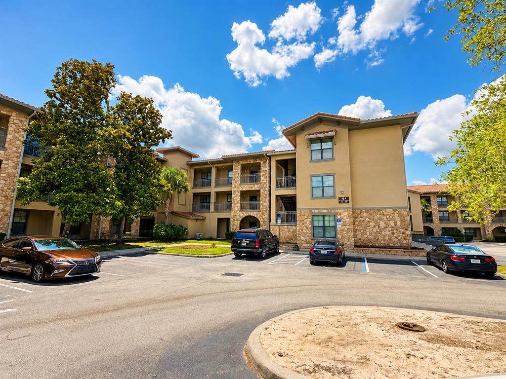 907 Charo Parkway - Photo 1