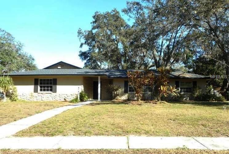 143 Oak Square - Photo 1