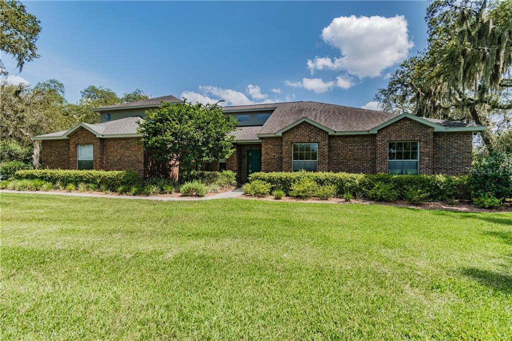 333 Brentwood Drive - Photo 1