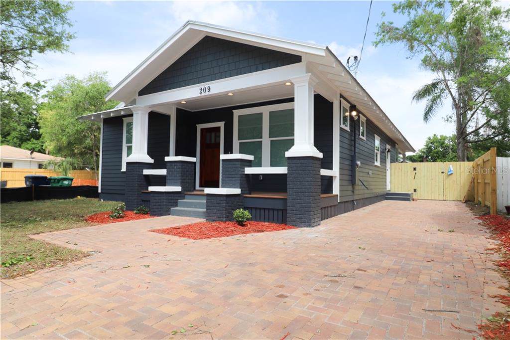203 Woodlawn Avenue - Photo 1