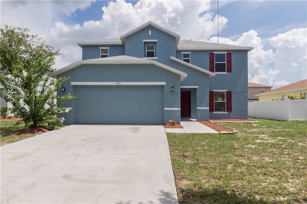 10715 Boyette Creek Boulevard - Photo 1