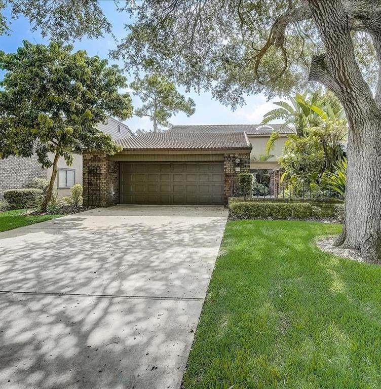 135 Woden Way - Photo 1