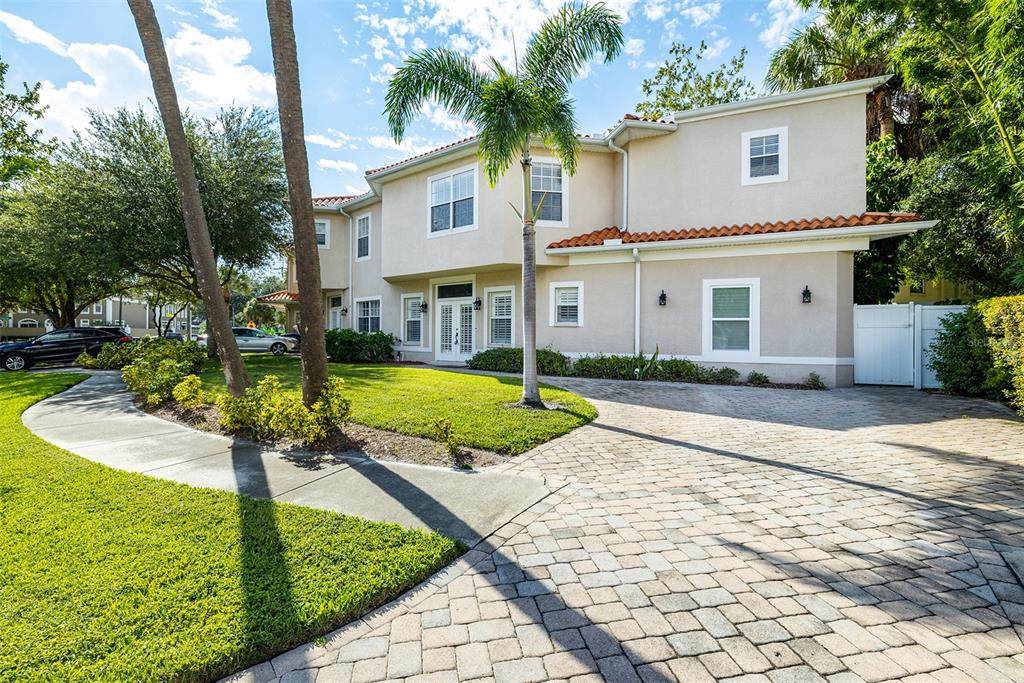 131 Arrawana Avenue - Photo 1