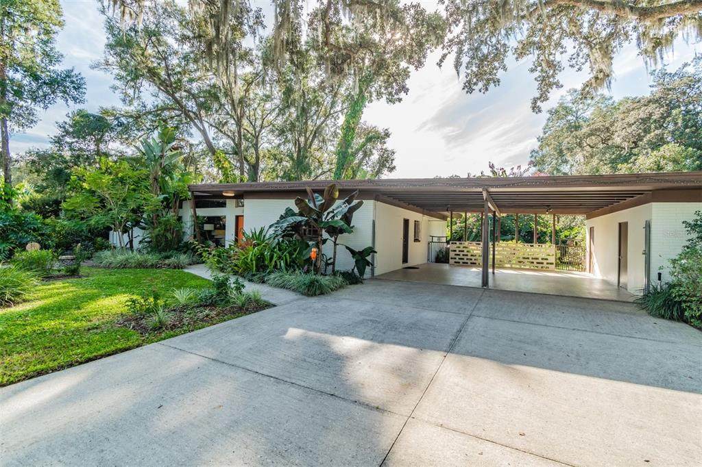 319 Glen Oaks Avenue - Photo 1