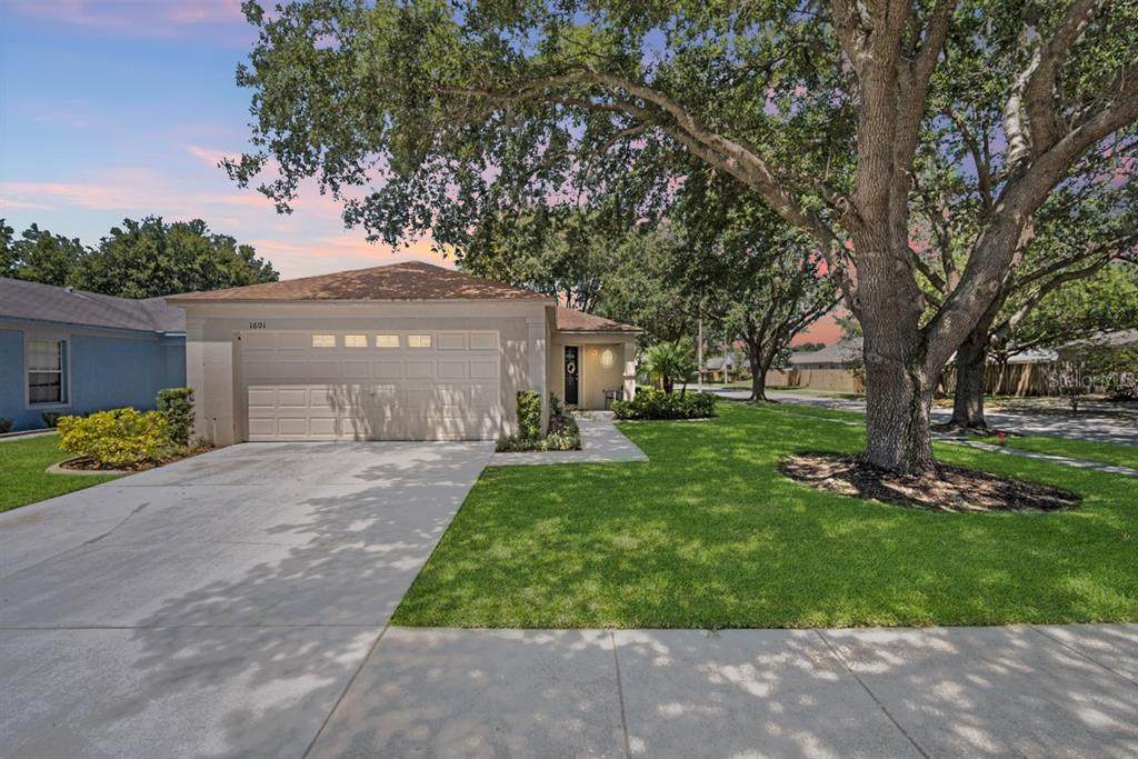 1601 Mosaic Forest Drive - Photo 1