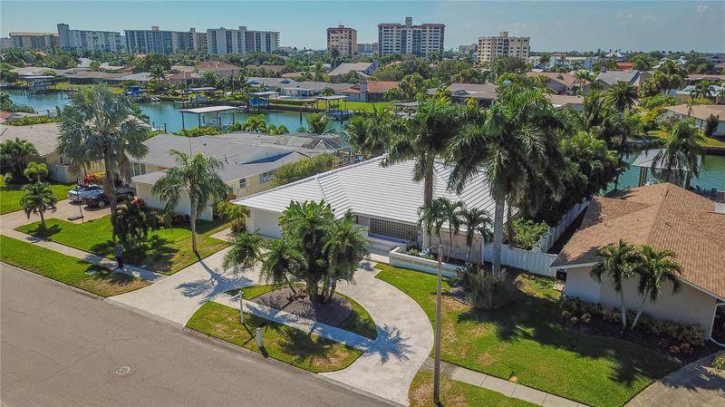 800 Harbor Island - Photo 1