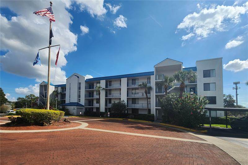 2424 Tampa Bay Boulevard - Photo 1