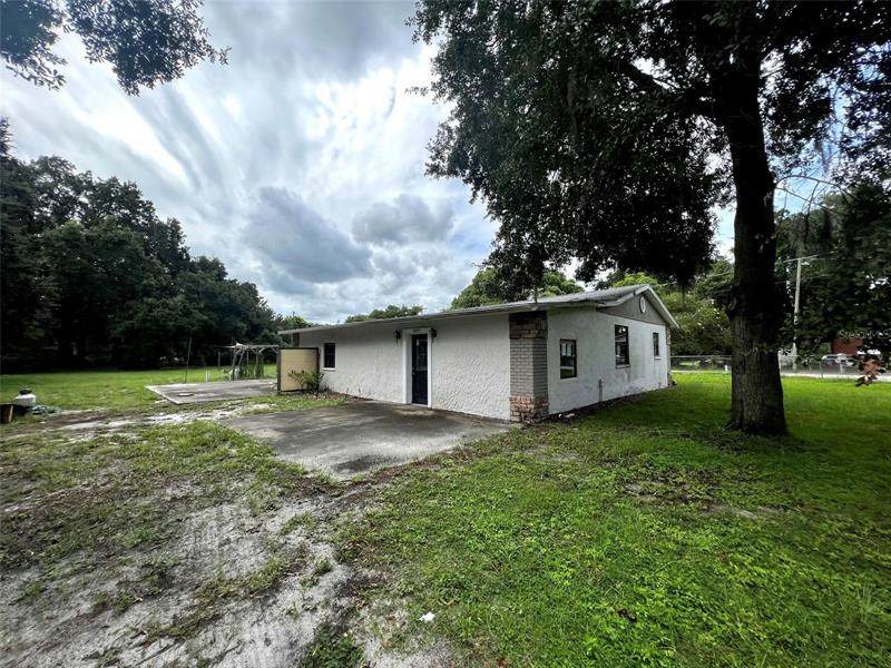 1009 Mercer Loop - Photo 1