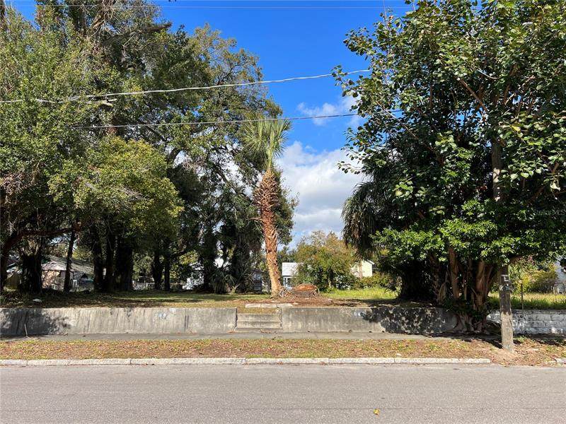 940 11TH Avenue - Photo 1