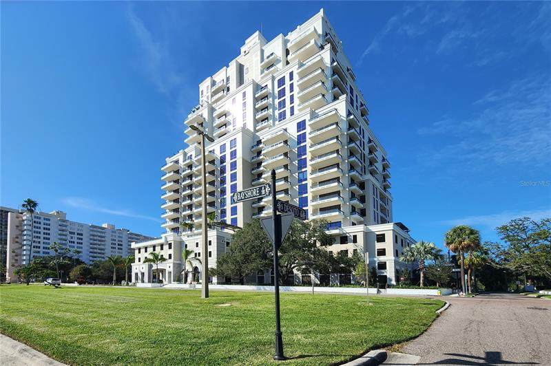 2103 Bayshore Boulevard - Photo 1