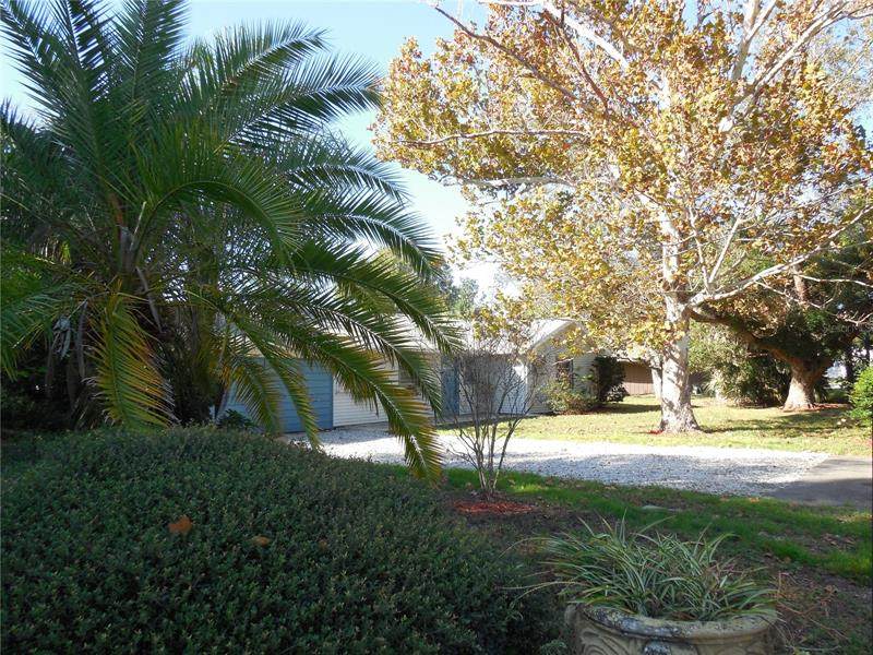 915 Dempsey Street - Photo 1