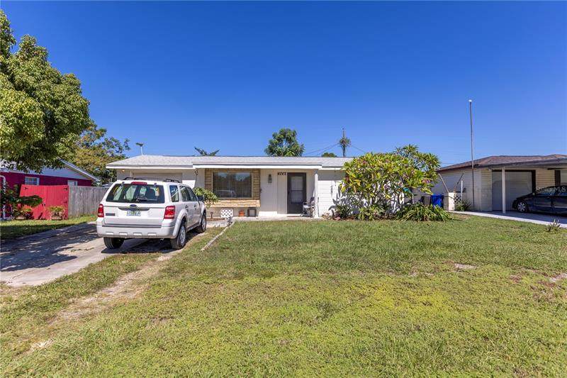 4743 Longwood Avenue - Photo 1