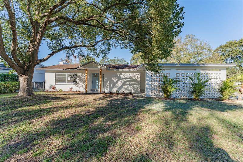 6128 111TH Avenue - Photo 1
